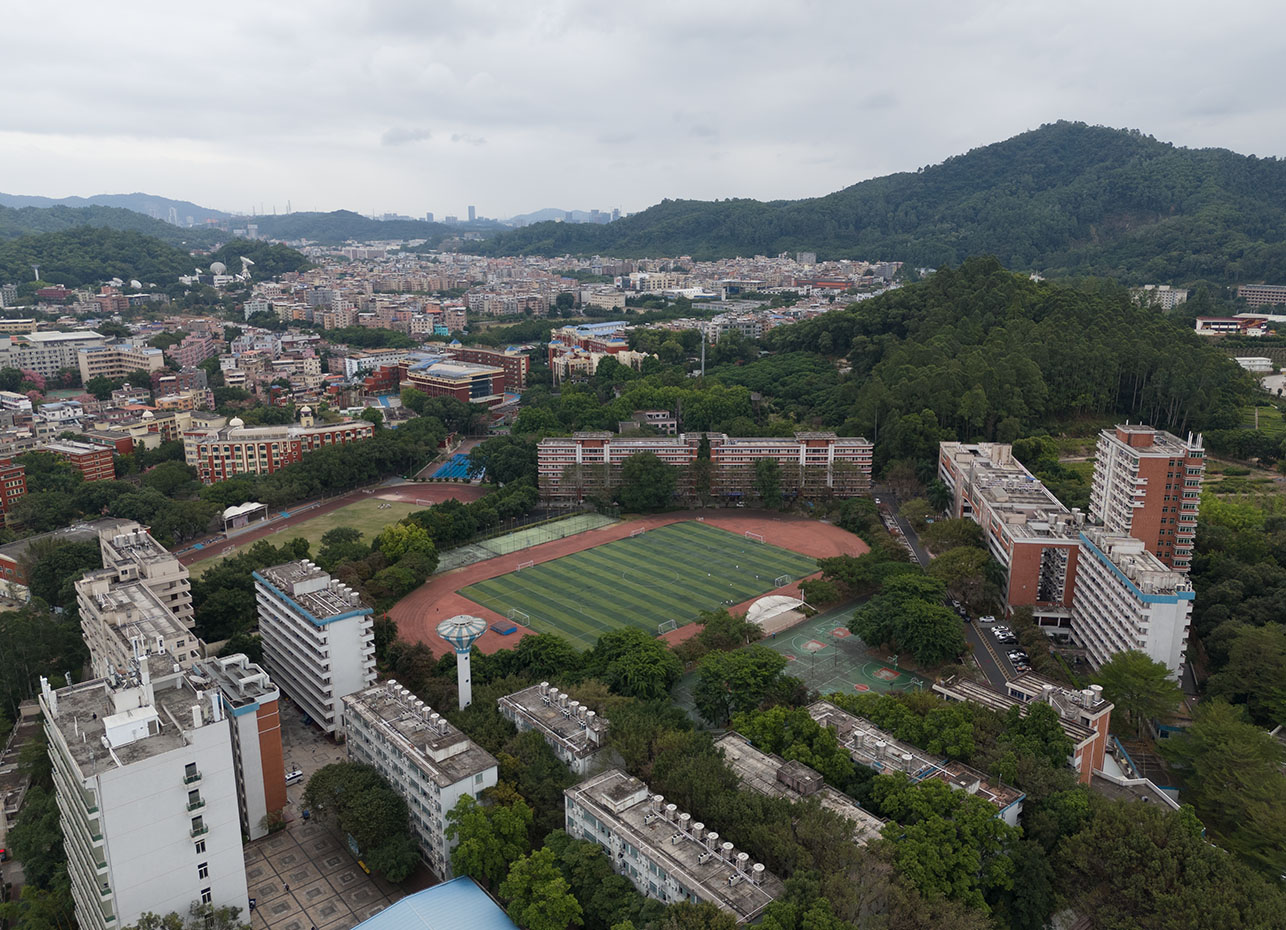 学校热水系统,热水器,热泵热水器